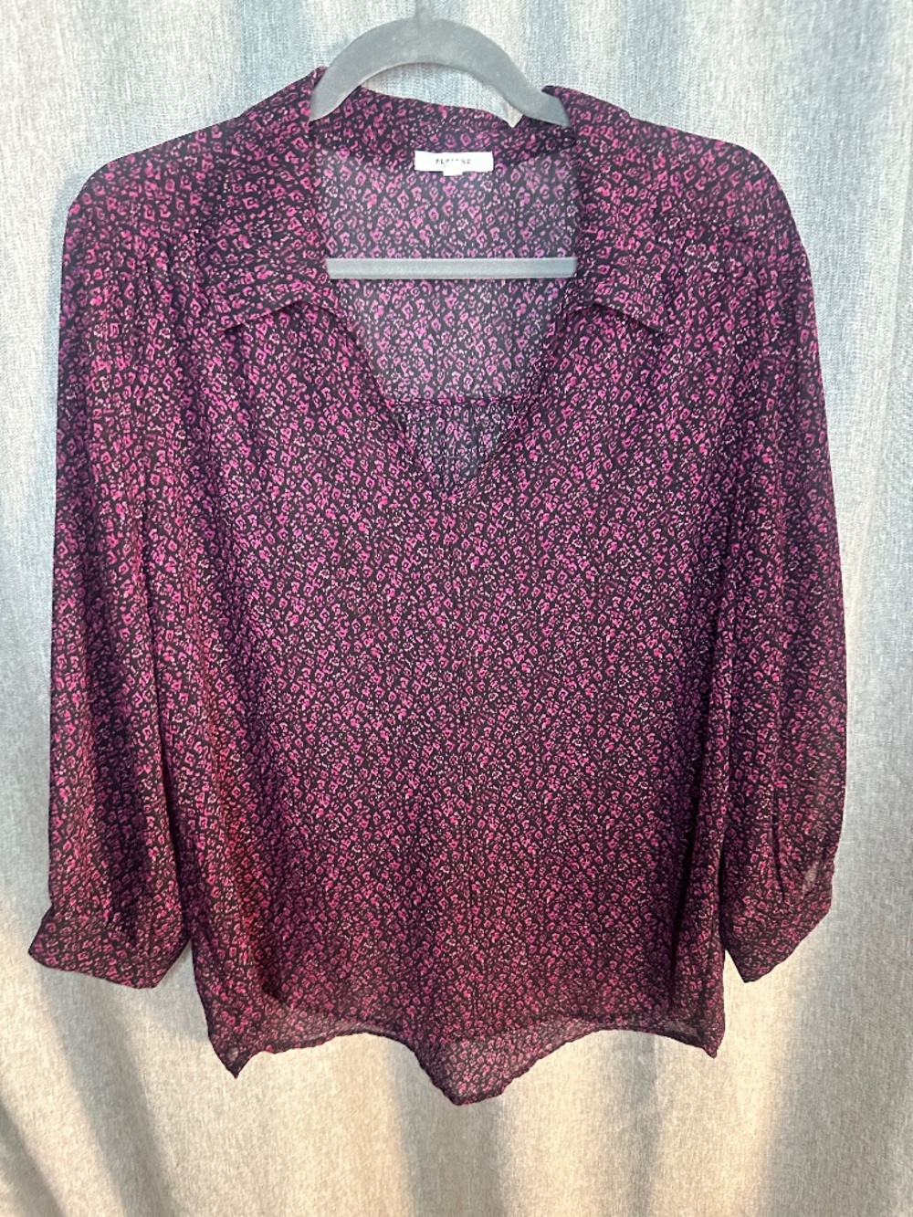 Pleione Magenta & Black Geometric Print Split Neck Blouse XL